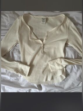 Ribbed Henley Long-Sleeve Top in Cream